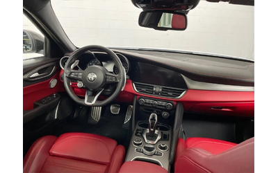 Alfa Romeo Giulia АвтоКредит* (ЦЕНА ДО БГ) - автомобили, коли, обяви за нови и употребявани 6