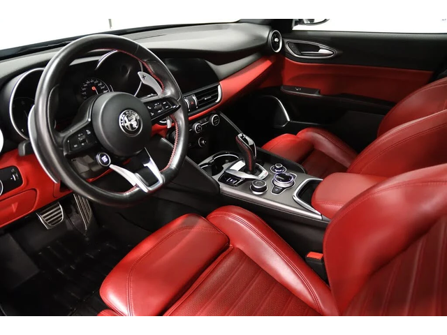 Alfa Romeo Giulia Ti Sport * АвтоКредит * (ЦЕНА ДО БГ) - автомобили, коли, обяви за нови и употребявани 7