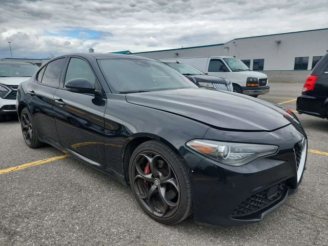 Alfa Romeo Giulia * TI SPORT * ПОДГРЕВ* KEYLESS* - автомобили, коли, обяви за нови и употребявани 1