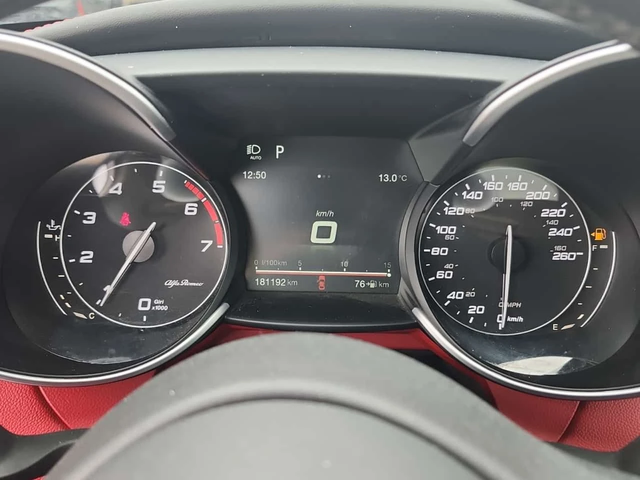 Alfa Romeo Giulia * TI SPORT * ПОДГРЕВ* KEYLESS* - автомобили, коли, обяви за нови и употребявани 8