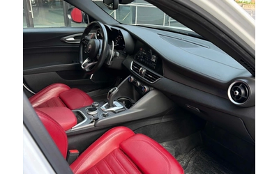 Alfa Romeo Giulia VELOCE/AWD/H&K/Distronic - автомобили, коли, обяви за нови и употребявани 8