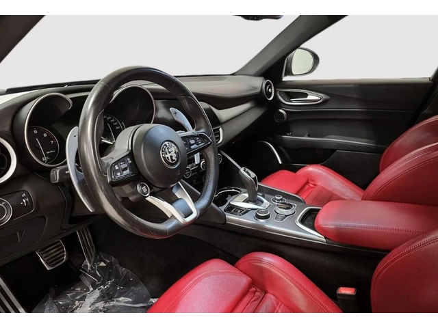Alfa Romeo Giulia 2022 Alfa Romeo Giulia Veloce - автомобили, коли, обяви за нови и употребявани 6