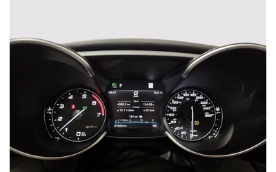 Alfa Romeo Giulia 2022 Alfa Romeo Giulia Veloce - автомобили, коли, обяви за нови и употребявани 7