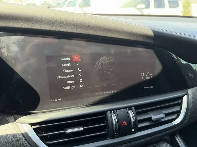 Alfa Romeo Giulia Quadrifoglio| От шоурум| лизинг! - автомобили, коли, обяви за нови и употребявани 10