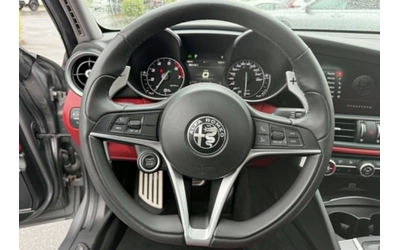 Alfa Romeo Giulia Ti berline sport Q4 / HARMAN KARDON / ПАНОРАМА / - автомобили, коли, обяви за нови и употребявани 13