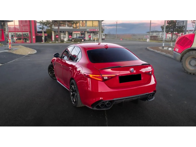 ALFA ROMEO Giulia Giulia 2.9 Turbo RWD Quadrifoglio - автомобили, коли, обяви за нови и употребявани 1