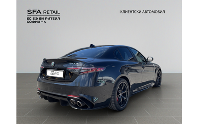 alfa-romeo-giulia-qv-2-9-v6-bi-turbo-petrol-520-hp-at8-rwd - 4