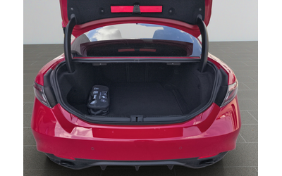 alfa-romeo-giulia-veloce-2-0-petrol-280-hp-at8-q4 - 1