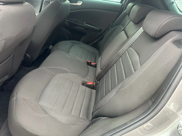 Alfa Romeo Giulietta ШВЕЙЦАРИЯ АВТОМАТИК НАВИГАЦИЯ - автомобили, коли, обяви за нови и употребявани 15