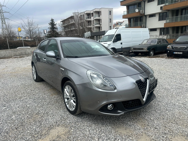 Alfa Romeo Giulietta ШВЕЙЦАРИЯ АВТОМАТИК НАВИГАЦИЯ - автомобили, коли, обяви за нови и употребявани 2