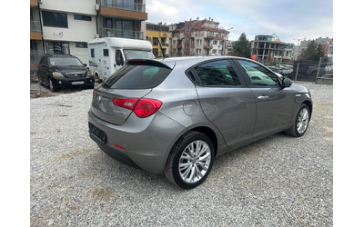 alfa-romeo-giulietta - 4