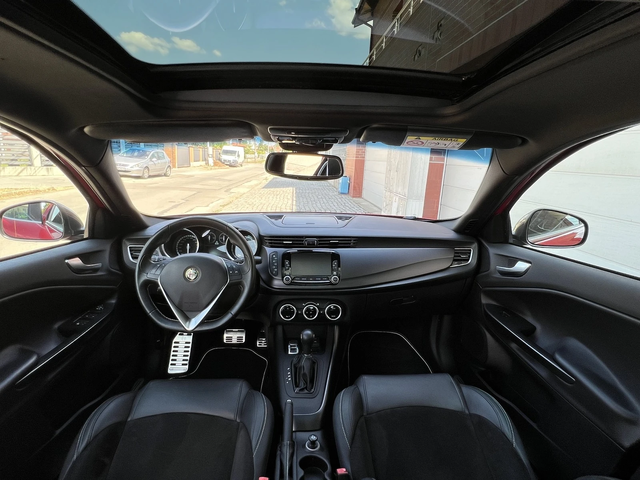 Alfa Romeo Giulietta Quadrifoglio-FACELIFT-1750-AVTOMAT-ШВЕЙЦАРИЯ - автомобили, коли, обяви за нови и употребявани 10