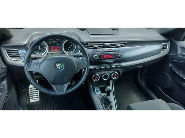 Alfa Romeo Giulietta 1, 4T 170ps AUTOMATIC - автомобили, коли, обяви за нови и употребявани 5