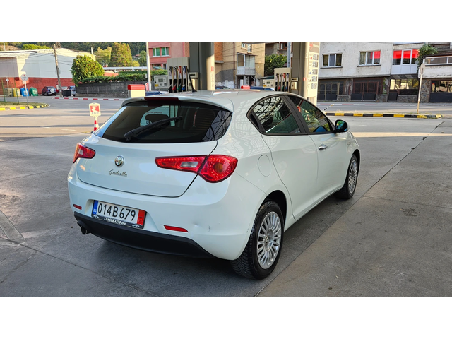Alfa Romeo Giulietta JTD KLIMATIK/6skorosti/Euro-5 - автомобили, коли, обяви за нови и употребявани 4