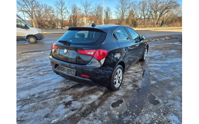 alfa-romeo-giulietta - 4