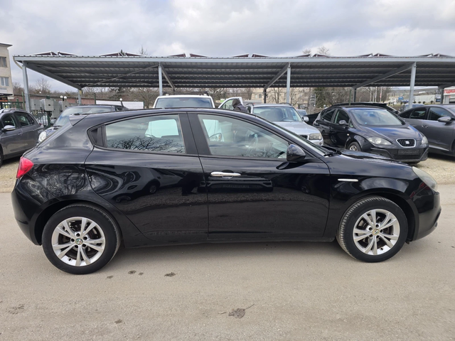 Alfa Romeo Giulietta 1.4i 120к.с Фабрична газ - автомобили, коли, обяви за нови и употребявани 7