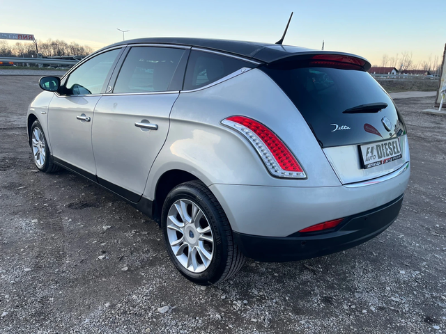 Alfa Romeo Giulietta 1.6M-JET-105-LED-ITALIA - автомобили, коли, обяви за нови и употребявани 10