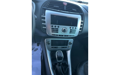 Alfa Romeo Giulietta 1.6M-JET-105-LED-ITALIA - автомобили, коли, обяви за нови и употребявани 13