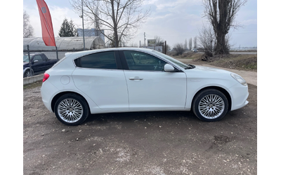 alfa-romeo-giulietta - 3