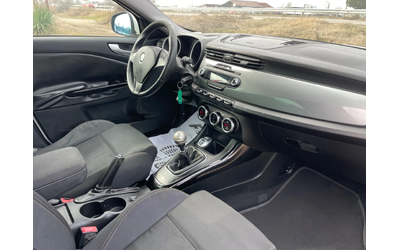 alfa-romeo-giulietta - 4