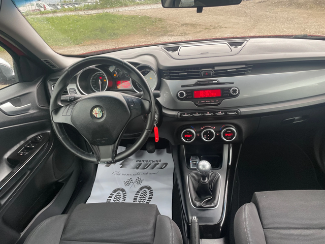 Alfa Romeo Giulietta 1.6m-jet-ITALIA - автомобили, коли, обяви за нови и употребявани 6