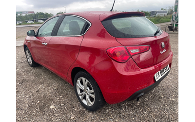 Alfa Romeo Giulietta 1.6m-jet-ITALIA - автомобили, коли, обяви за нови и употребявани 9