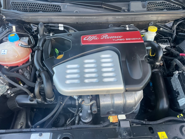 Alfa Romeo Giulietta 1.4I-GAS-ITALIA - автомобили, коли, обяви за нови и употребявани 10