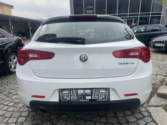 Alfa Romeo Giulietta 1.4T Euro 6 - автомобили, коли, обяви за нови и употребявани 6