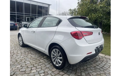 Alfa Romeo Giulietta 1.4T Euro 6 - автомобили, коли, обяви за нови и употребявани 7