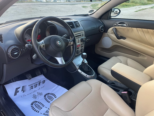 Alfa Romeo Gt 1.9GTD-150-ITALIA - автомобили, коли, обяви за нови и употребявани 10