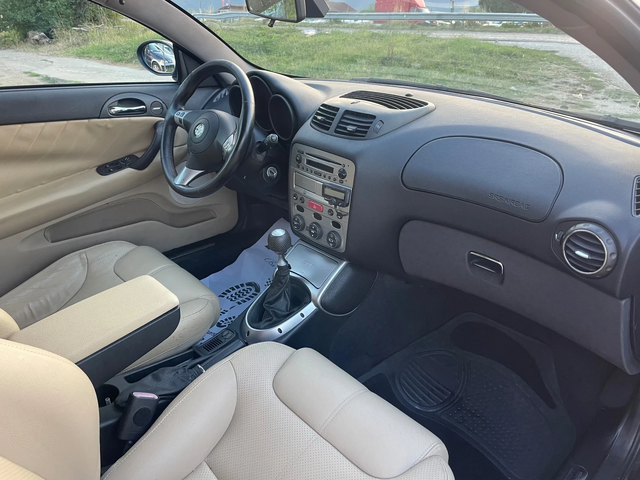 Alfa Romeo Gt 1.9GTD-150-ITALIA - автомобили, коли, обяви за нови и употребявани 4