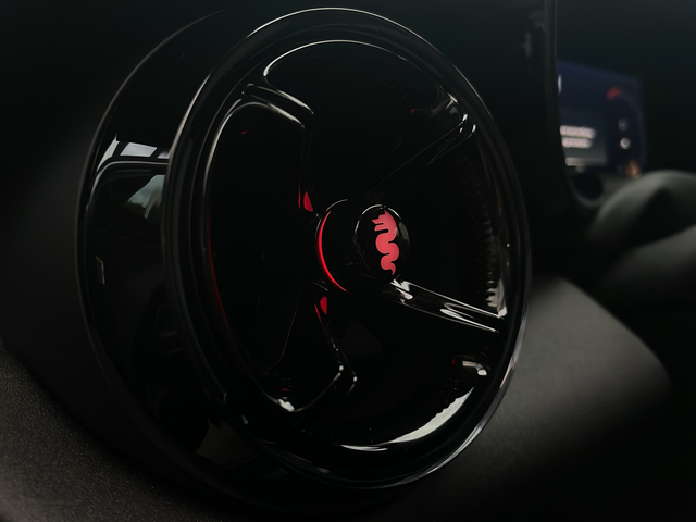 Alfa Romeo JUNIOR JUNIOR SPECIALE IBRIDA 1.2 48V-Hybrid 145HP - автомобили, коли, обяви за нови и употребявани 15