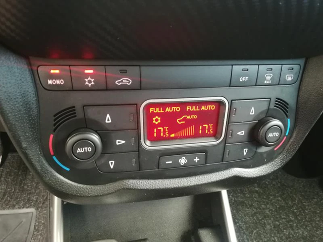 Alfa Romeo MiTo 1,4T 155ps 106000km!!! - автомобили, коли, обяви за нови и употребявани 10