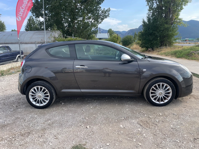 Alfa Romeo MiTo 1.6M-jet-NAVI-FEIS-ITALIA - автомобили, коли, обяви за нови и употребявани 3