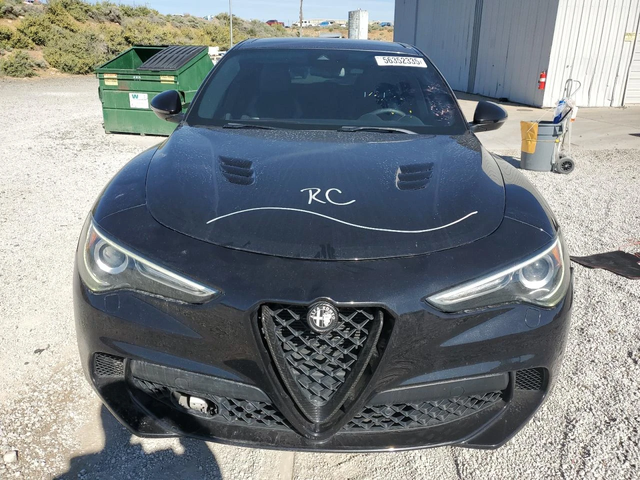 Alfa Romeo Stelvio QUADRIFOGLIO* КЛИП НА МОТОР* АВТО КРЕДИТ - автомобили, коли, обяви за нови и употребявани 1