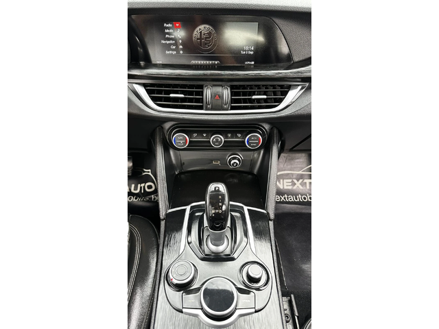 Alfa Romeo Stelvio Q4 2.2D 209HP LANE ASSIST BLIND SPOT EU6B - автомобили, коли, обяви за нови и употребявани 9