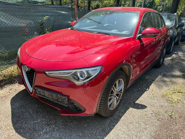 Alfa Romeo Stelvio 2.2 Q4 210kc - автомобили, коли, обяви за нови и употребявани 0