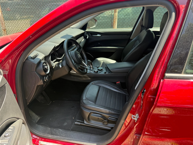 Alfa Romeo Stelvio 2.2 Q4 210kc - автомобили, коли, обяви за нови и употребявани 4