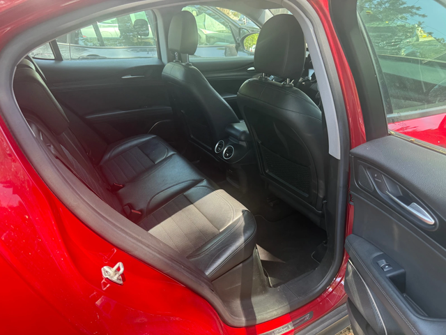 Alfa Romeo Stelvio 2.2 Q4 210kc - автомобили, коли, обяви за нови и употребявани 9