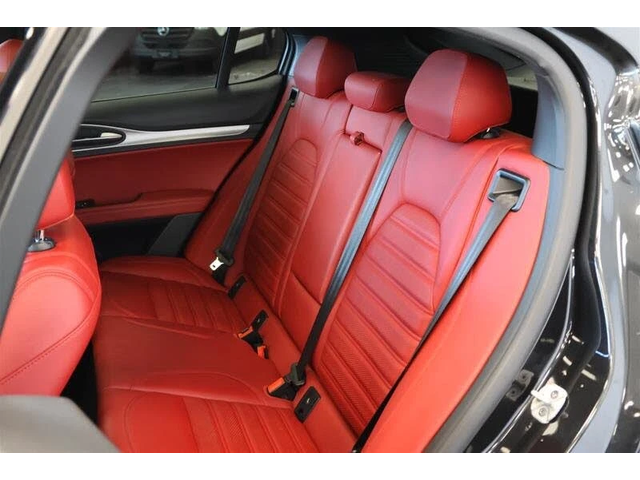 Alfa Romeo Stelvio * TI* AWD* - автомобили, коли, обяви за нови и употребявани 7