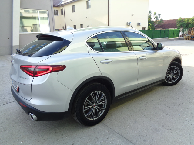 Alfa Romeo Stelvio 2.2JTDM-EXECUTIVE-4X4-210-Q4 - автомобили, коли, обяви за нови и употребявани 3
