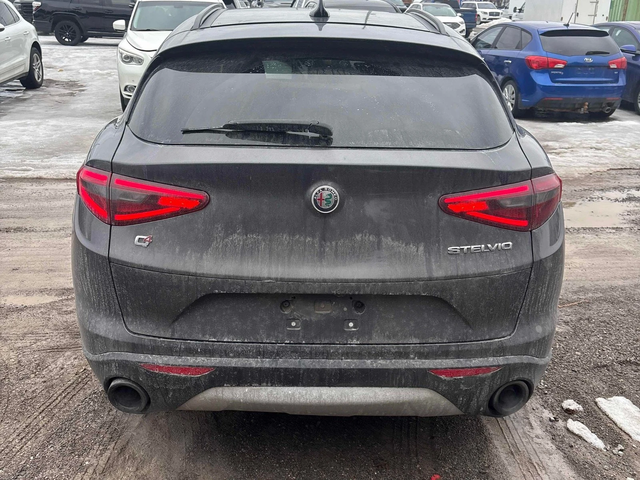 Alfa Romeo Stelvio TI С РЕГИСТРАЦИЯ & АВТО КРЕДИТ - автомобили, коли, обяви за нови и употребявани 4