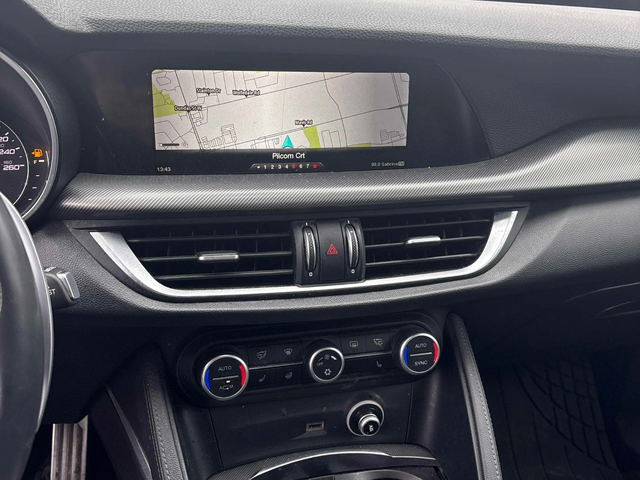 Alfa Romeo Stelvio TI С РЕГИСТРАЦИЯ & АВТО КРЕДИТ - автомобили, коли, обяви за нови и употребявани 8