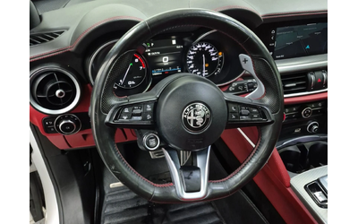 Alfa Romeo Stelvio TI SPORT С РЕГИСТРАЦИЯ & АВТО КРЕДИТ - автомобили, коли, обяви за нови и употребявани 10