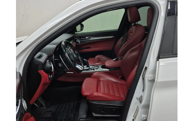 Alfa Romeo Stelvio TI SPORT С РЕГИСТРАЦИЯ & АВТО КРЕДИТ - автомобили, коли, обяви за нови и употребявани 6