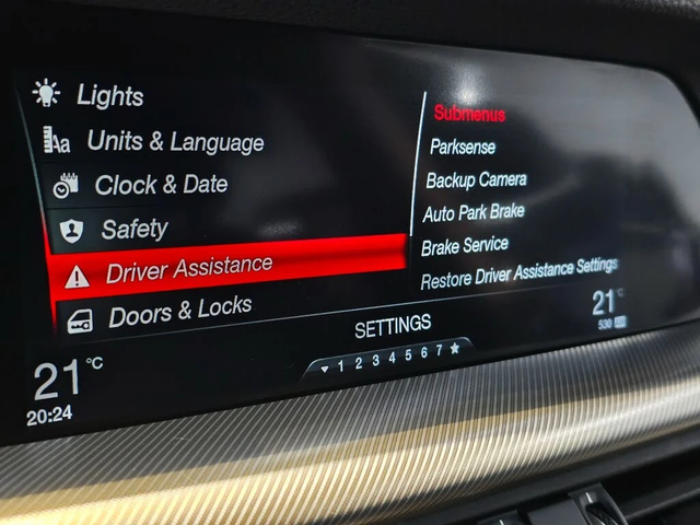 Alfa Romeo Stelvio 2018* Q4 - автомобили, коли, обяви за нови и употребявани 13