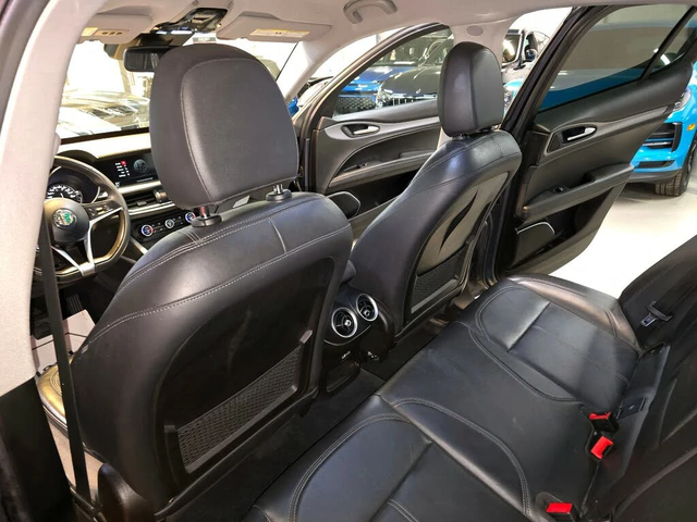 Alfa Romeo Stelvio 2018* Q4 - автомобили, коли, обяви за нови и употребявани 15