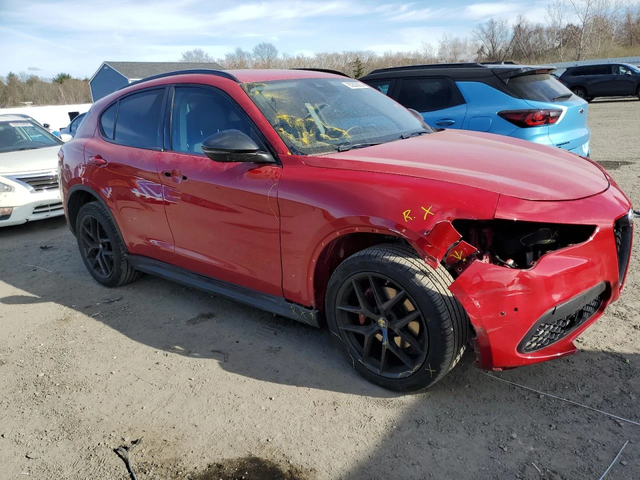 Alfa Romeo Stelvio * КОЖА* ПОДГРЕВ* LED* AWD* - автомобили, коли, обяви за нови и употребявани 3