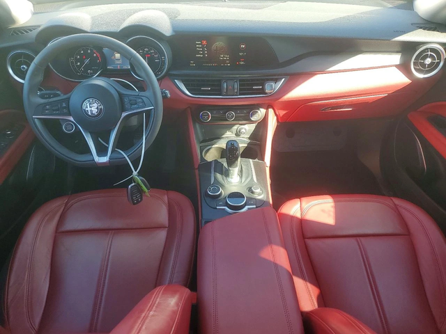 Alfa Romeo Stelvio * Q4* КОЖА* ПОДГРЕВ* НАВИ* ЛЕД* - автомобили, коли, обяви за нови и употребявани 7