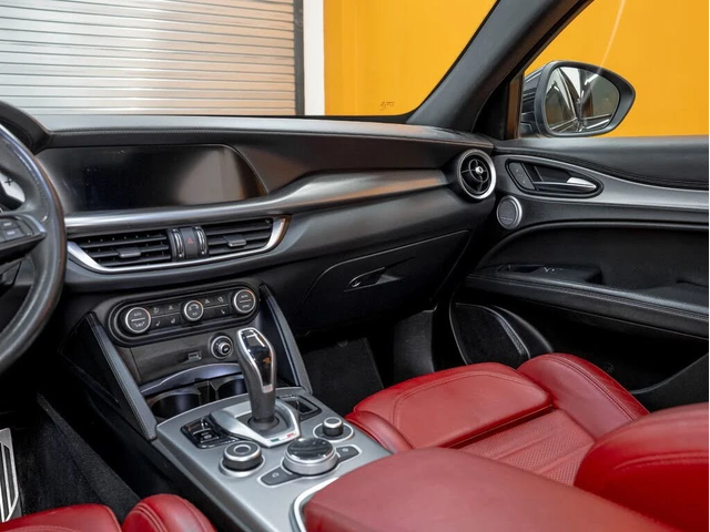 Alfa Romeo Stelvio * АвтоКредит * (ЦЕНА ДО БГ) - автомобили, коли, обяви за нови и употребявани 12